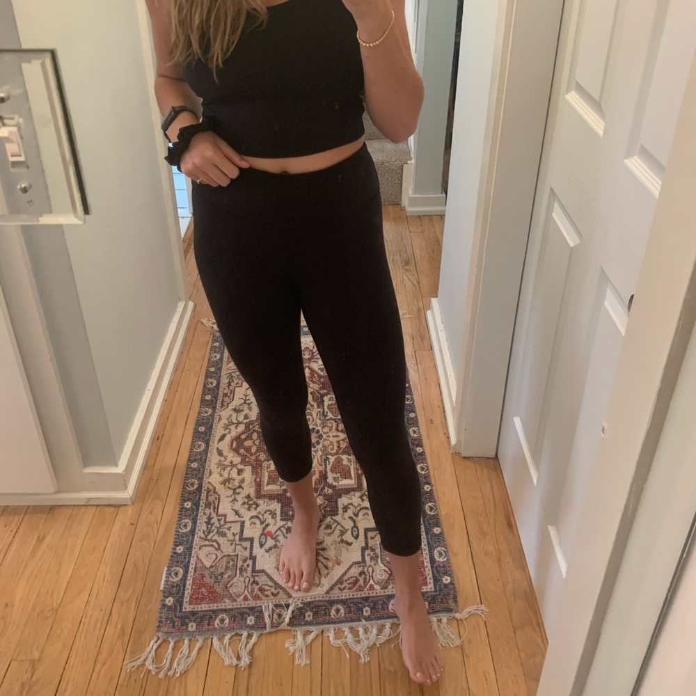 Lululemon Wunder Under cropped leggings